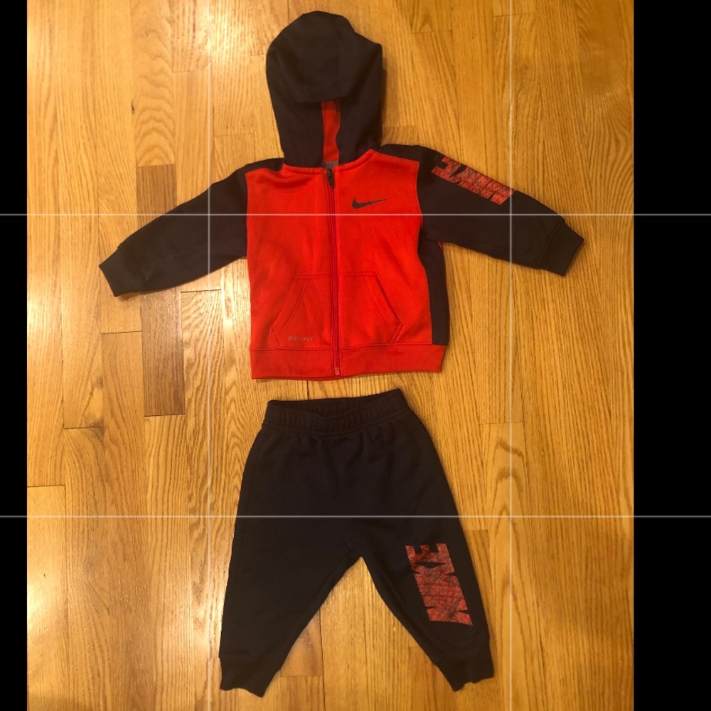 Nike Baby Boy Dri Fit 2-Piece Track Suit 12 months - Picture 1 of 9
